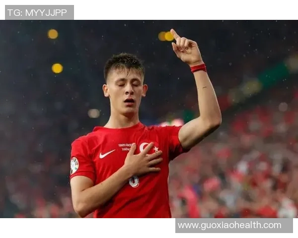 欧洲杯球星穿搭解析 各大品牌足球鞋助力冠军之路